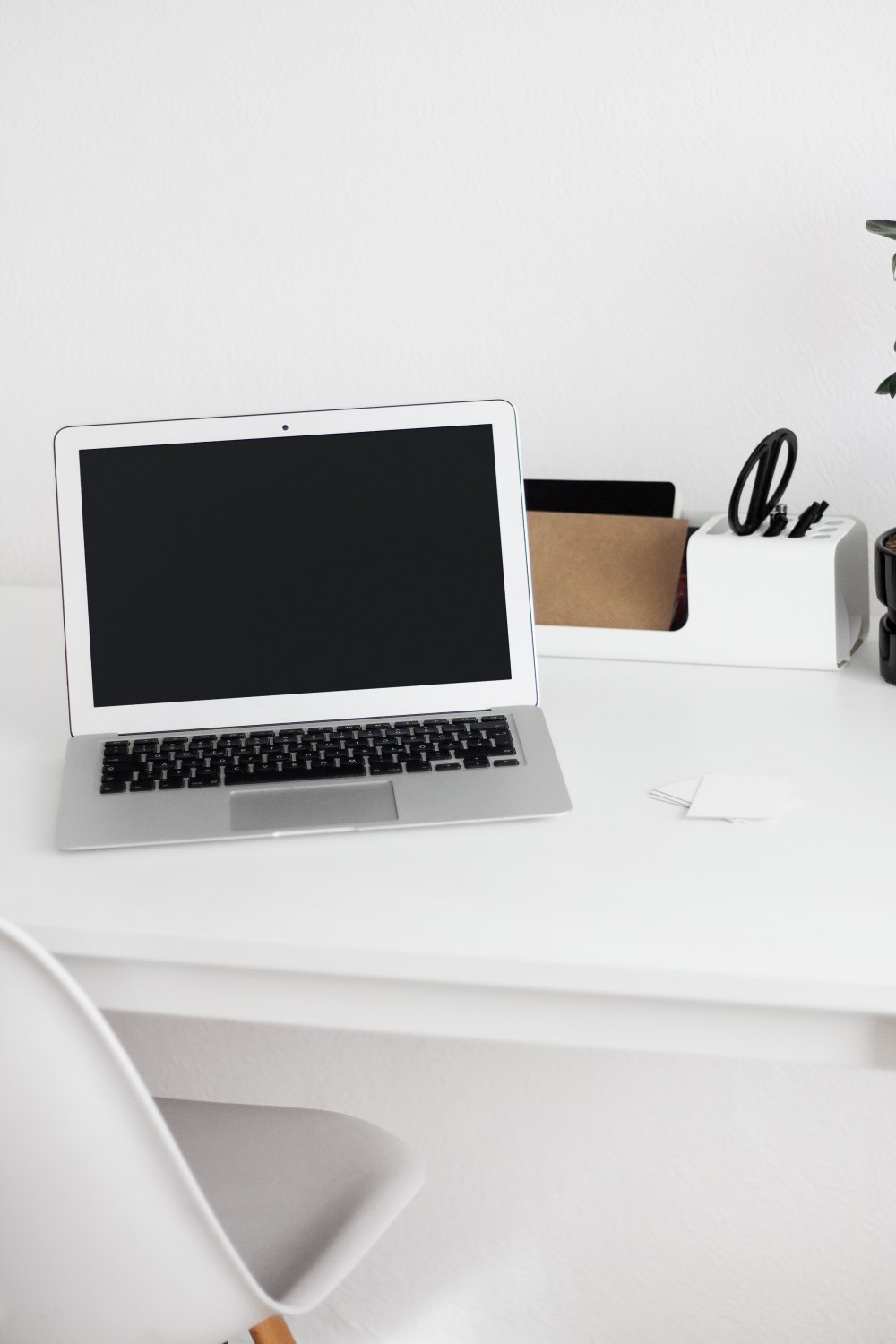 Free mockup: Macbook Air in home office